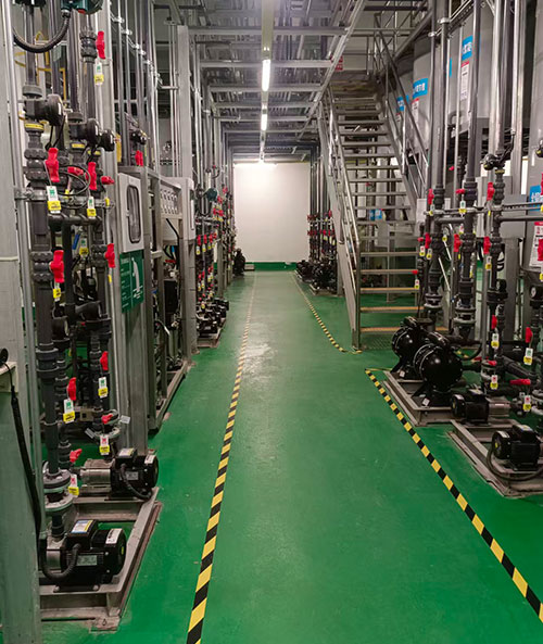 废⽔处理⼚⼀站式⼯程规划<p>管道有序排列，次序之美</p>